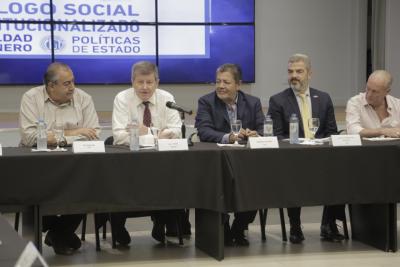 Alberto Fernández le pidió a la OIT que colabore con el pacto social entre sindicalistas y empresarios